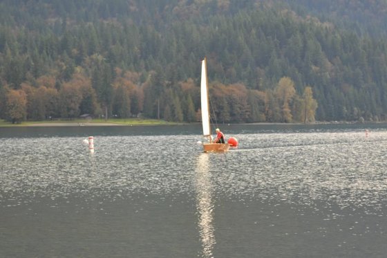 12 Club, new dinghy design launched (very light wind) | Storer Boat 